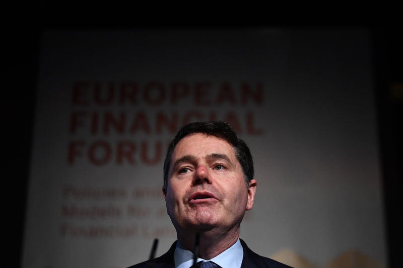 © Reuters. Ireland's Minister for Finance and Public Expenditure Paschal Donohoe arrives at a European Financial Forum event in Dublin