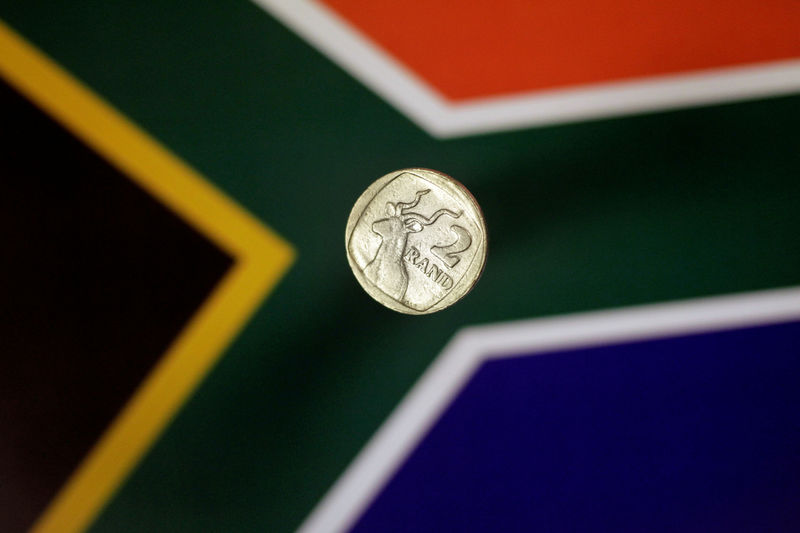 © Reuters. FILE PHOTO: Illustration photo of a two Rand coin from South Africa