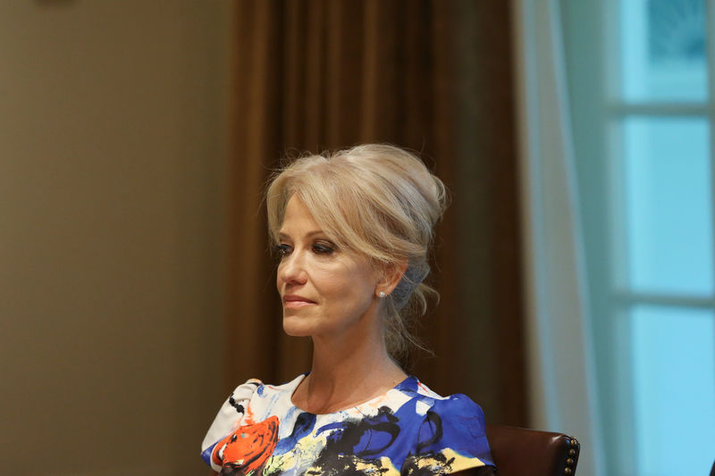 © Reuters. White House senior adviser Kellyanne Conway attends working lunch with governors at the White House in Washington