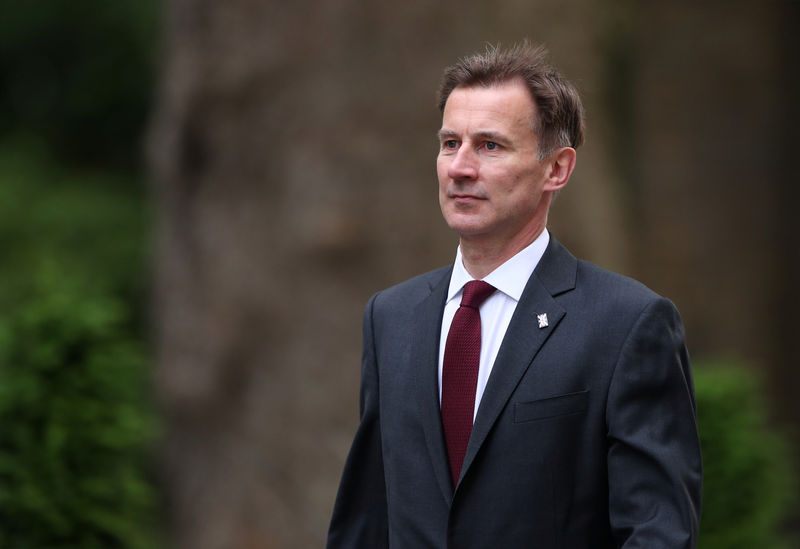 © Reuters. Britain's Foreign Secretary Jeremy Hunt is seen outside Downing Street, as uncertainty over Brexit continues, in London