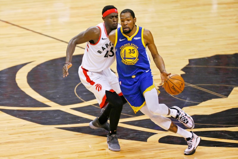 © Reuters. NBA: Finals-Golden State Warriors at Toronto Raptors