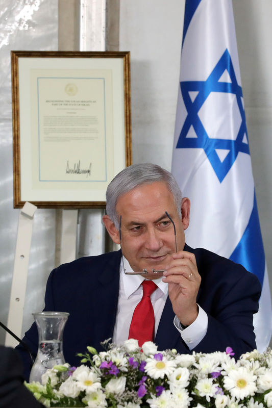 © Reuters. إسرائيل تحث على فرض المزيد من العقوبات على إيران إذا تجاوزت حد التخصيب