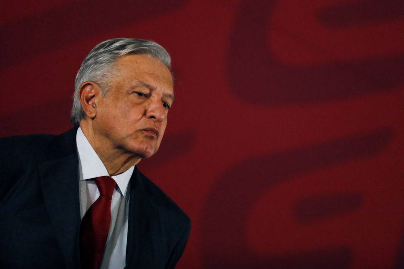 © Reuters. FILE PHOTO: Mexican president Andres Manuel Lopez Obrador looks on during a news conference at National Palace in Mexico City