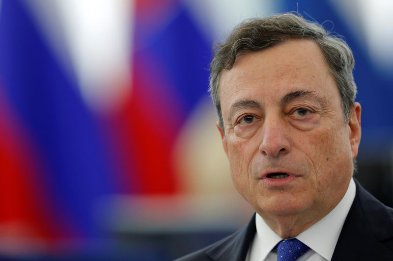 © Reuters. Il Presidente della Bce Mario Draghi