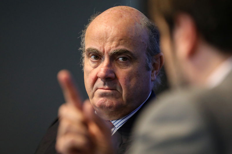 © Reuters. FILE PHOTO: Luis de Guindos, ECB vice-president, speaks during a Reuters Breakingviews event in New York