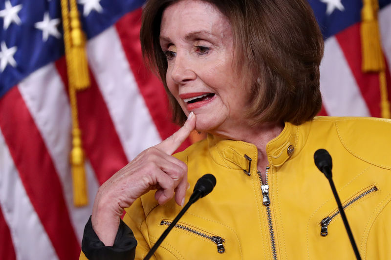 © Reuters. U.S. House Speaker Pelosi holds her weekly news conference on Capitol Hill in Washington