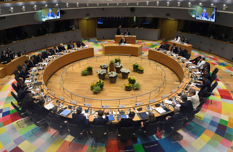 © Reuters. European Union leaders attend a EU summit in Brussels