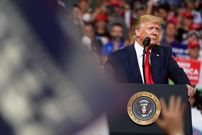 © Reuters. FILE PHOTO: U.S. President Donald Trump speaks at a campaign kick off rally at the Amway Center in Orlando