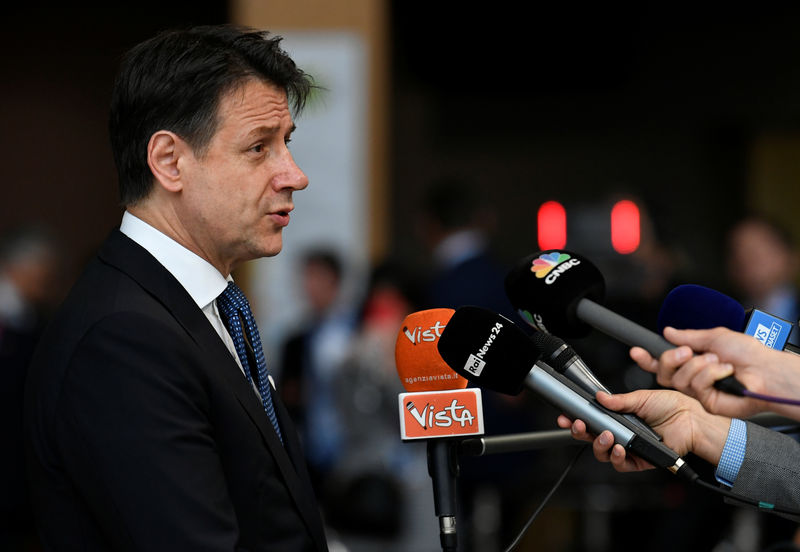 © Reuters. Il presidente del Consiglio italiano Giuseppe Conte