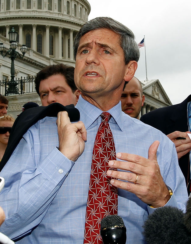 © Reuters. FILE PHOTO: Joe Sestak talks to reporters in Washington