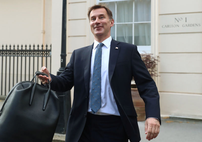 © Reuters. Conservative Party leadership candidate Jeremy Hunt leaves his home in London
