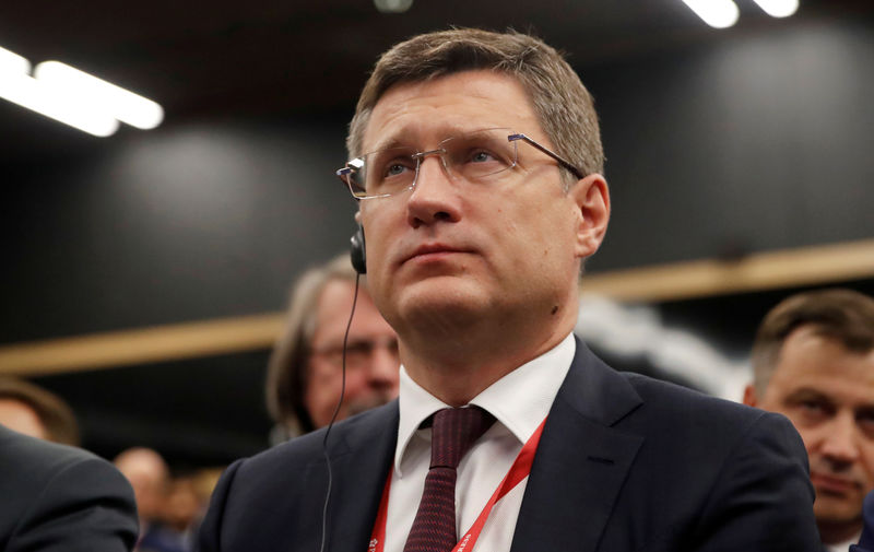 © Reuters. FILE PHOTO: Russian Energy Minister Alexander Novak attends a session of the St. Petersburg International Economic Forum