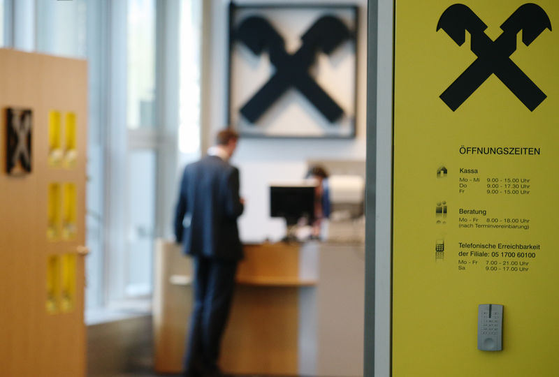 © Reuters. A Raiffeisenlandesbank NOe-Wien branch office is pictured in Vienna