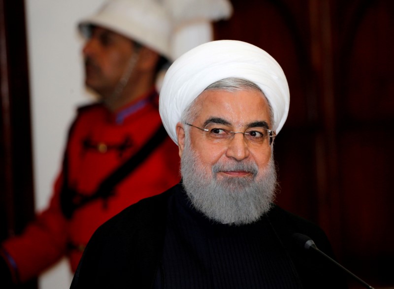 © Reuters. El presidente iraní, Hassan Rouhani, durante una conferencia de prensa con el presidente iraquí Barham Salih en Bagdad