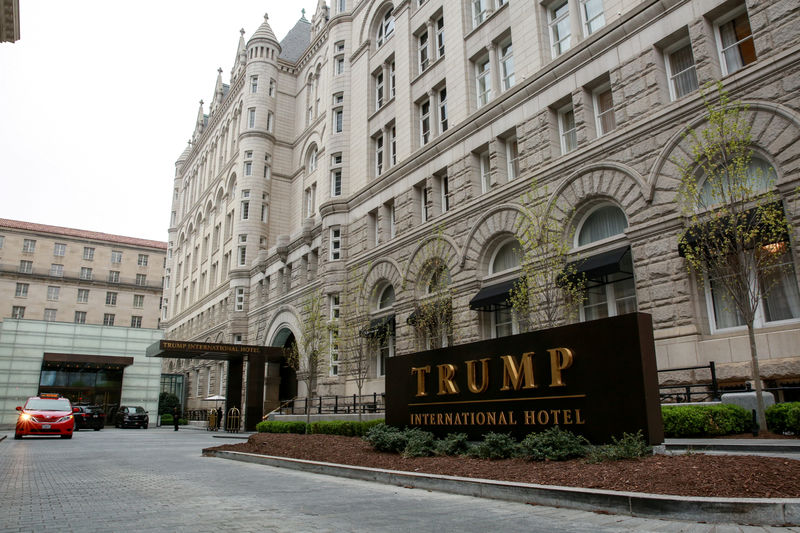 © Reuters. FILE PHOTO: A general view of the Trump International Hotel seen in Washington