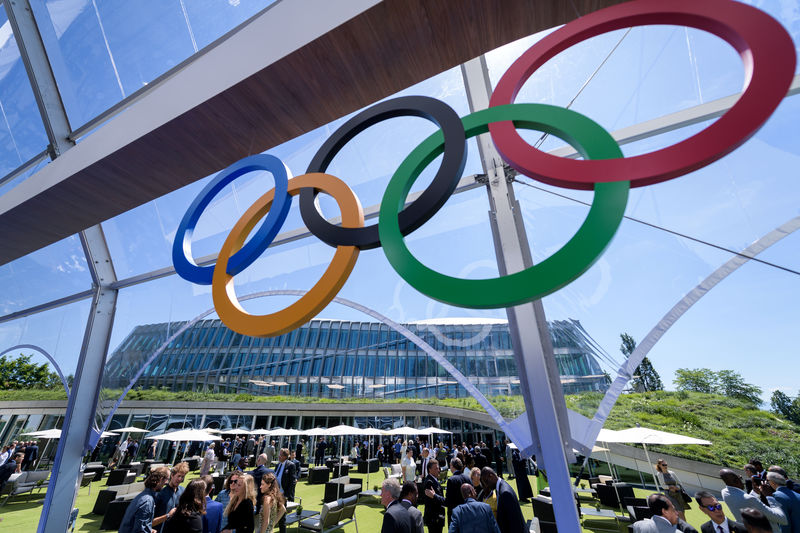 © Reuters. اللجنة الأولمبية تستبعد الاتحاد الدولي للملاكمة من الإشراف على منافسات اللعبة في طوكيو 2020