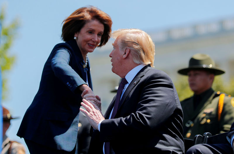 © Reuters. FILE PHOTO: U.S. President Trump and Speaker of the House Pelosi attend annual National Peace Officers Memorial Service on Capitol Hill in Washington