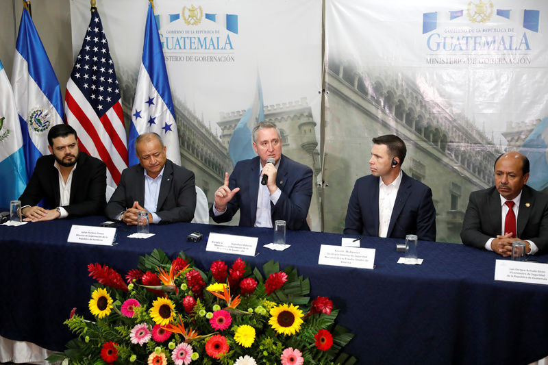 © Reuters. Minister of Security of El Salvador Rivas, Interior Minister of Honduras Pacheco, Interior Minister of Guatemala Degenhart and Acting U.S. Department of Homeland Security Secretary McAleenan attend a news confenrence in Guatemala City