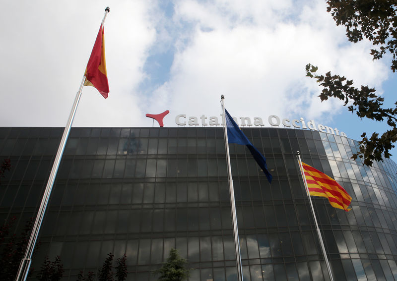 © Reuters. Sede de la compañía de seguros Catalana Occidente, en Barcelona, España, el 11 de octubre de 2017