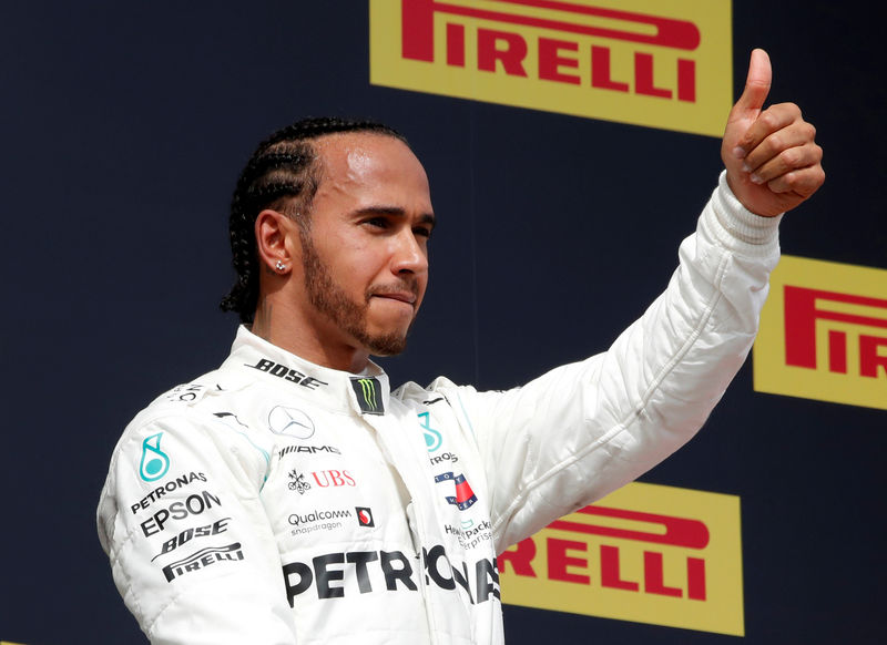 'Conflicted' Hamilton does a U-turn on F1 top job comment