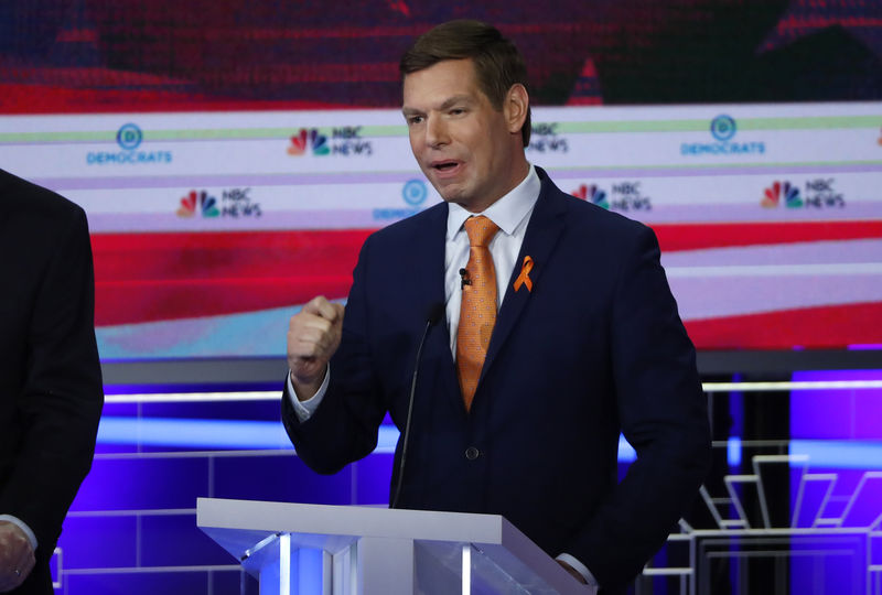 © Reuters. Rep. Eric Swalwell speaks during the second night of the first U.S. 2020 presidential election Democratic candidates debate in Miami, Florida, U.S.