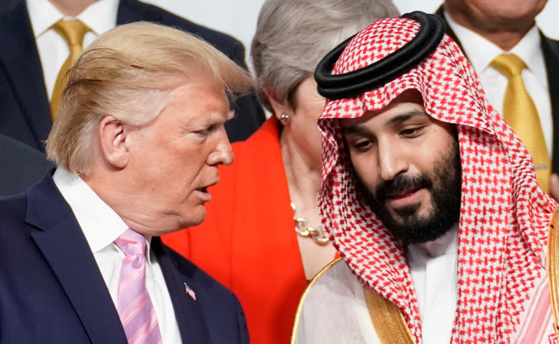 © Reuters. ترامب يقول إنه يقدر مشتريات السعودية من المعدات العسكرية الأمريكية