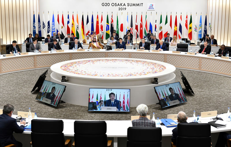 مجموعة العشرين تمتنع عن إدانة الحماية التجارية وتحذر من تباطؤ عالمي