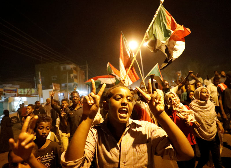 © Reuters. المجلس العسكري بالسودان يحذر المعارضة بشأن احتجاج مزمع الأحد