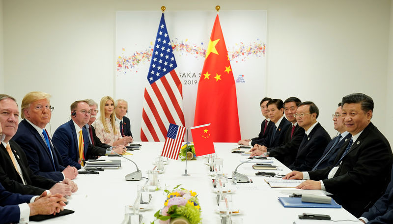 © Reuters. Trump meets Xi at the G20 leaders summit in Osaka, Japan