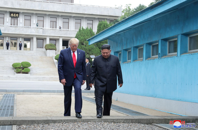 Coreia do Norte vê encontro inesperado entre Trump e Kim como chance de avanço