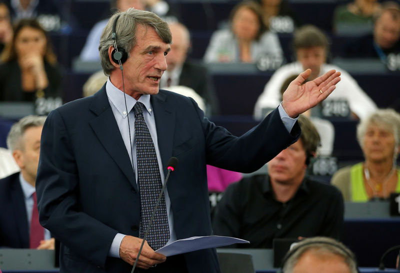 © Reuters. El eurodiputado italiano David-Maria Sassoli (Grupo S&D), candidato a la presidencia del Parlamento Europeo, pronuncia un discurso durante la sesión de votación para elegir al nuevo presidente del Parlamento Europeo en la primera sesión plenaria de