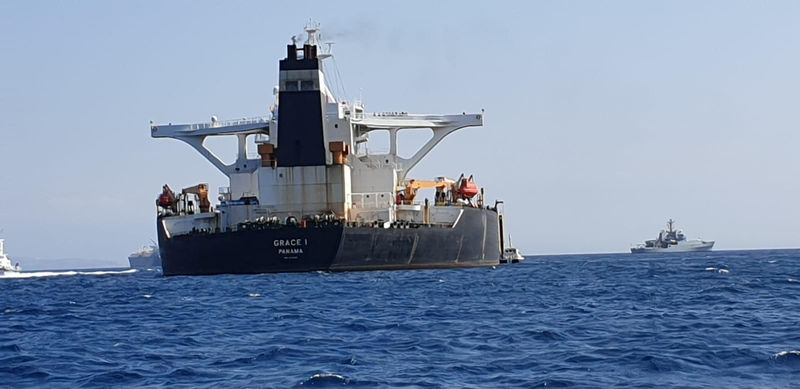 © Reuters. Oil supertanker Grace 1 on suspicion of being carrying Iranian crude oil to Syria is seen near Gibraltar