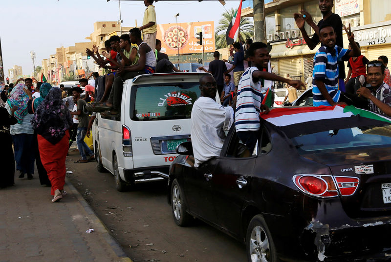 © Reuters. المجلس العسكري والمعارضة بالسودان يتوصلان لاتفاق بشأن اقتسام السلطة