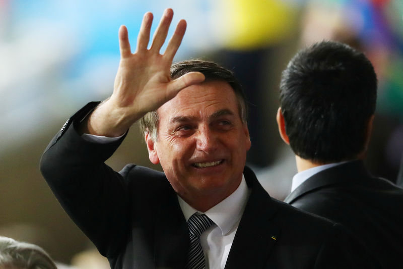 © Reuters. Presidente Jair Bolsonaro antes da partida entre  Brasil e Argentina pela Copa América no Mineirão, em Belo Horizonte