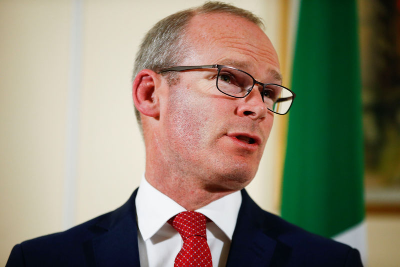 © Reuters. Ireland's Tanaiste and Minister for Foreign Affairs Simon Coveney during a press conference in London