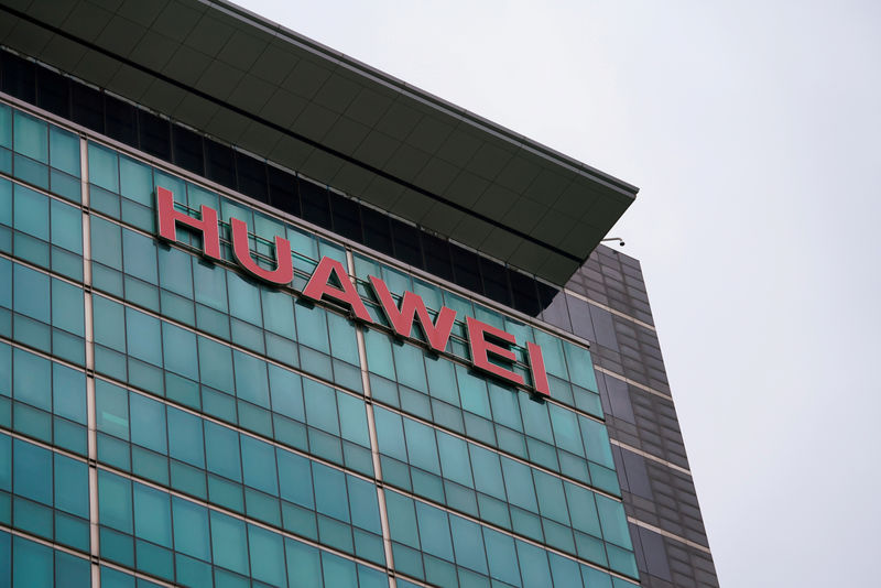 Huawei outlines investment plans in Poland depending on 5G role