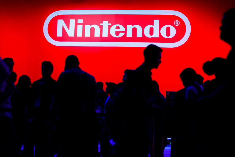© Reuters. A display for the gaming company Nintendo is shown during opening day of E3, the annual video games expo revealing the latest in gaming software and hardware in Los Angeles