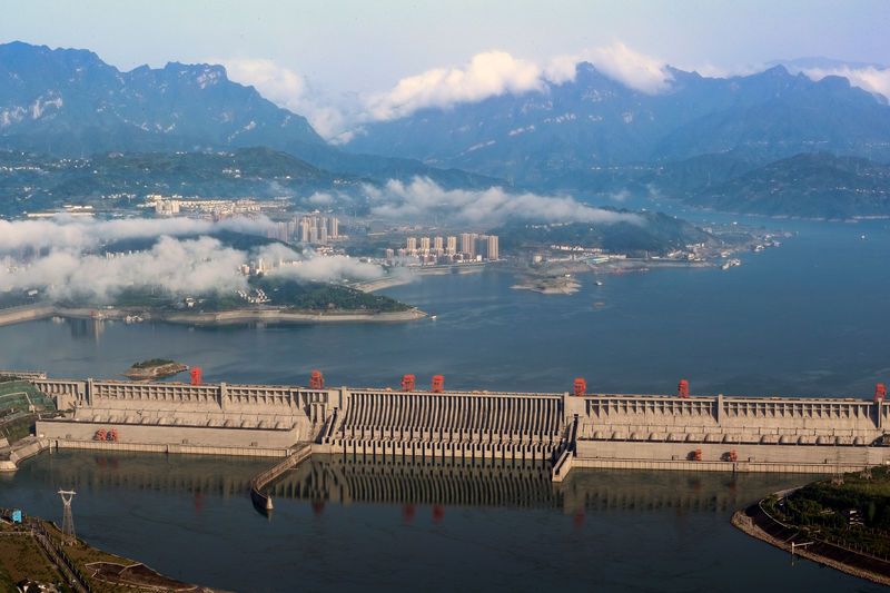 Le barrage des Trois-Gorges ne menace pas de s'écrouler, dit Pékin