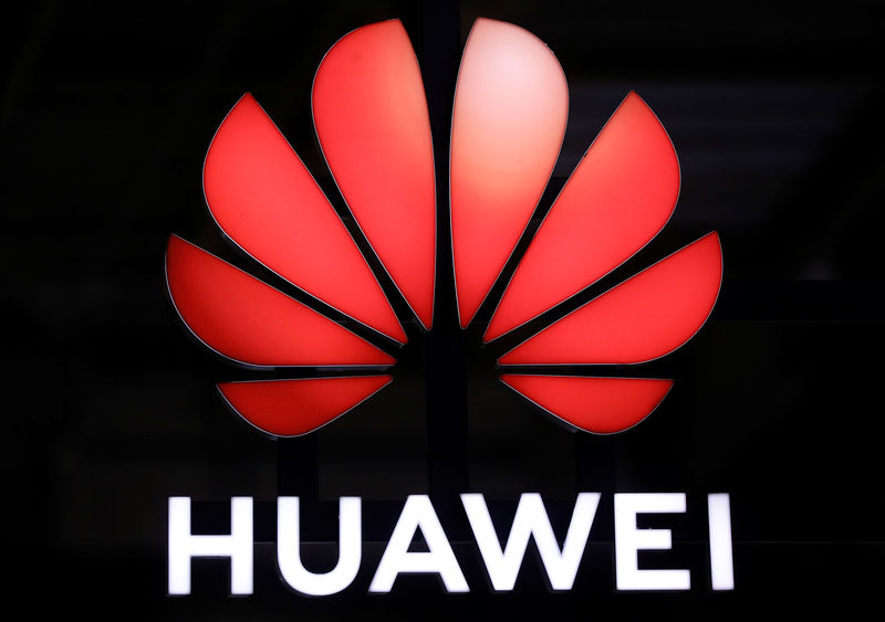 © Reuters. A Huawei signage is pictured at their booth at Interpol World in Singapore