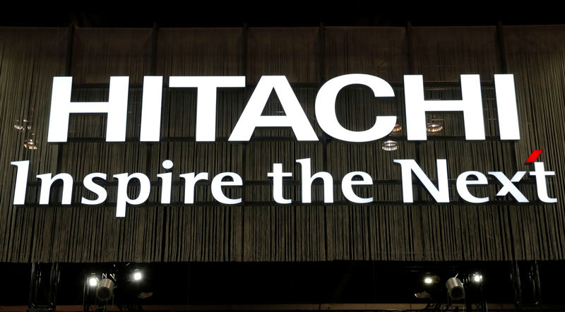 Hitachi lance la vente de sa filiale de chimie, selon des sources