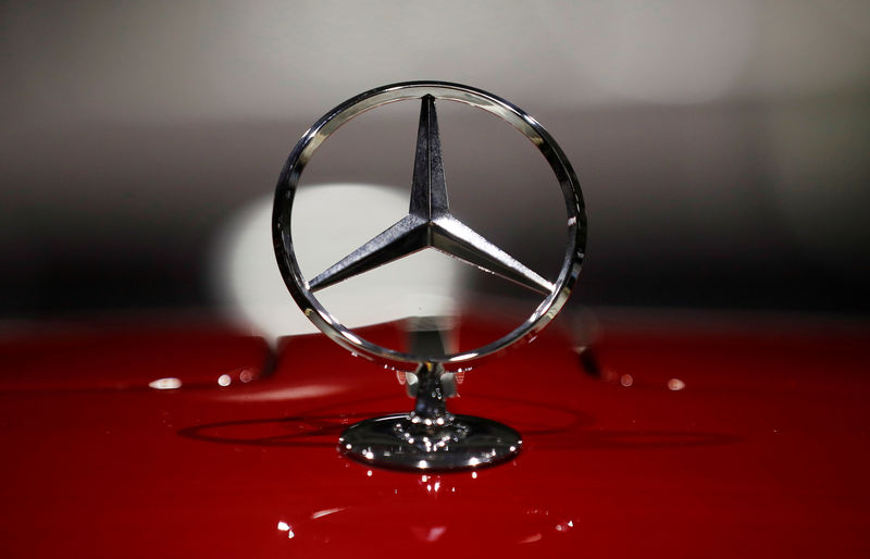 © Reuters. Daimler AG annual shareholder meeting in Berlin