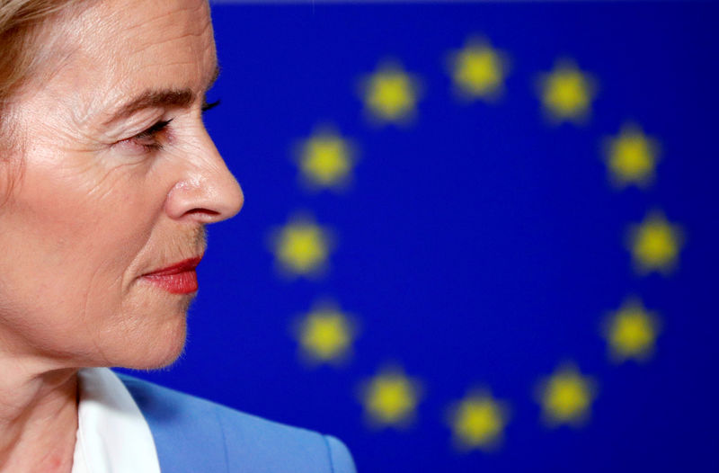 Ue, von der Leyen cerca sostegno proponendo salario minimo, aiuti per disoccupati