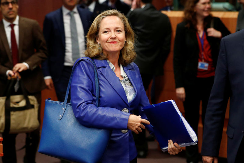 © Reuters. La ministra española de Economía llega a una reunión de los ministros de Finanzas de la zona euro