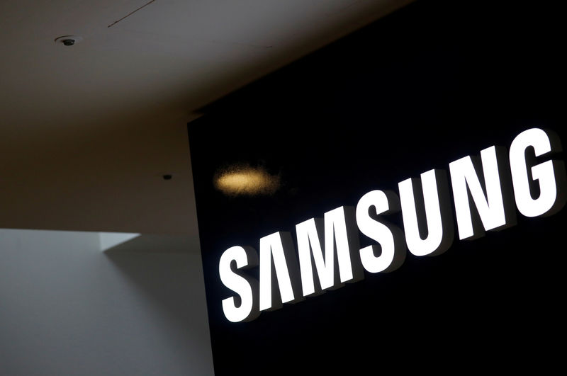 Samsung asks partners to stockpile Japanese components: source