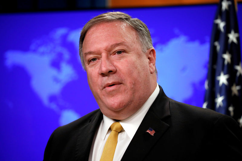 © Reuters. Secretary of State Mike Pompeo speaks during a briefing  in Washington