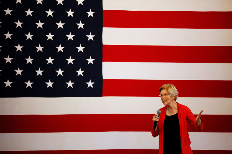 © Reuters. Democratic 2020 U.S. presidential candidate Sen. Elizabeth Warren speaks during a town hall at the Peterborough Town House in Peterborough New Hampshire