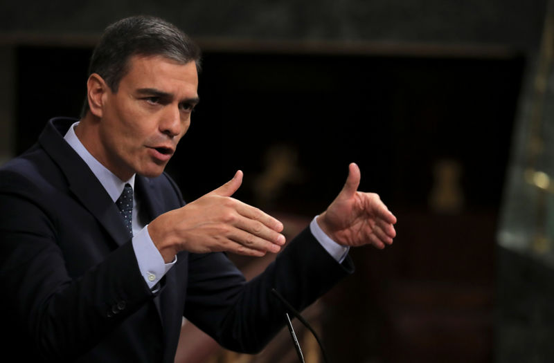 © Reuters. Pedro Sánchez durante la sesión de investidura en el Congreso