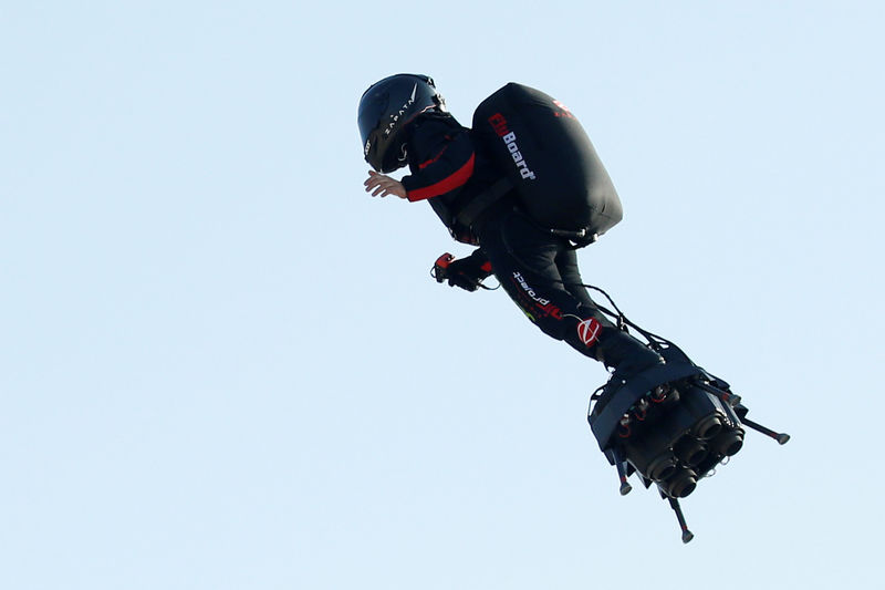 Echec de la 1ère tentative de traversée de la Manche en Flyboard