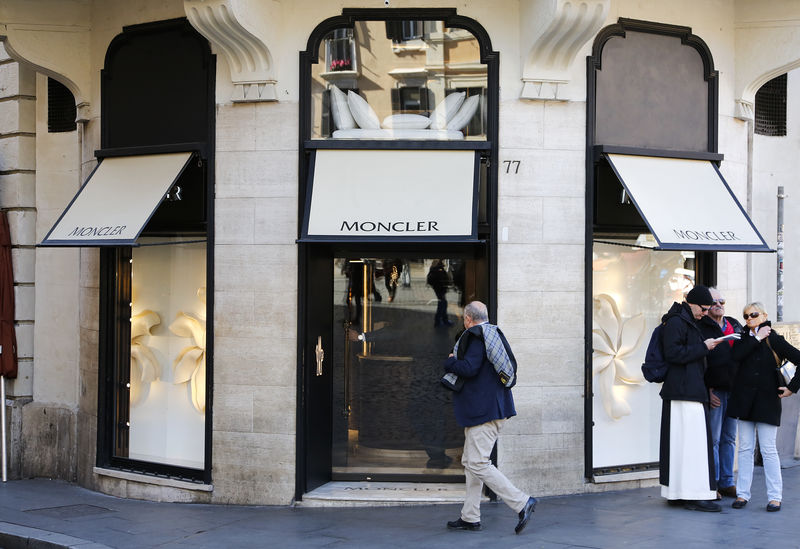 Moncler in forte rialzo su crescita vendite in trimestre