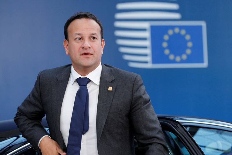 رئيس وزراء أيرلندا: الخروج الصعب لبريطانيا من الاتحاد الأوروبي يثير قضية الوحدة الأيرلندية